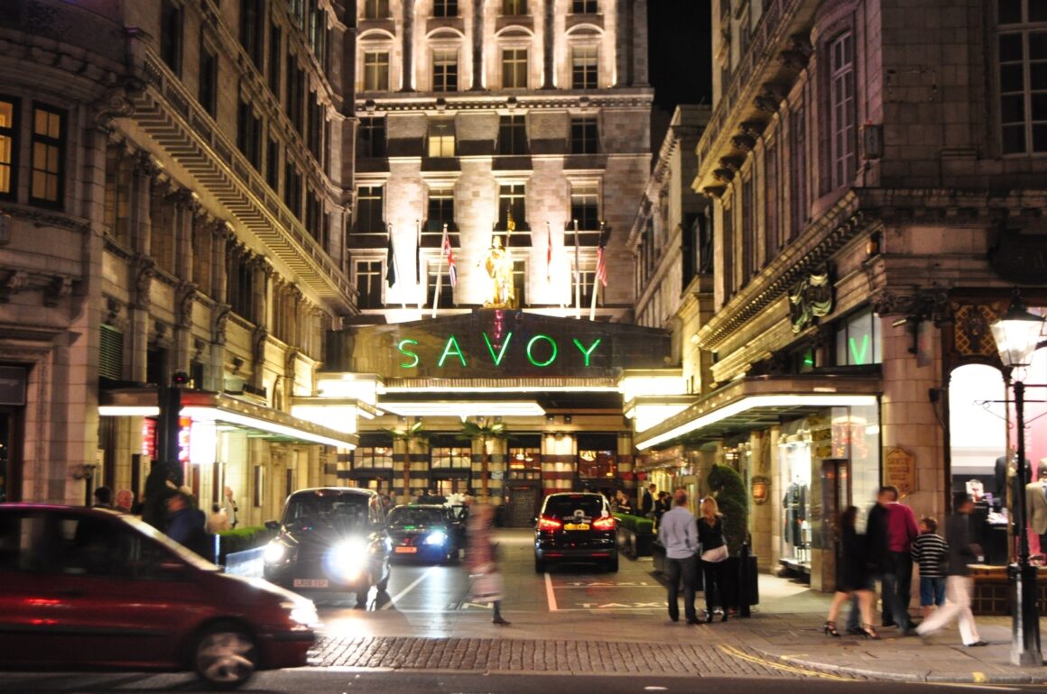 Experience the historic grandeur of The Savoy Hotel in London, where luxury and elegance meet, with Natlaupa.