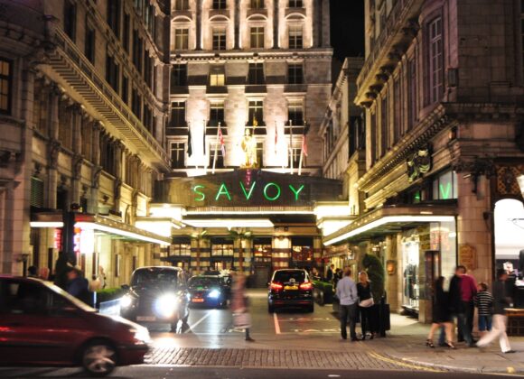 Experience the historic grandeur of The Savoy Hotel in London, where luxury and elegance meet, with Natlaupa.