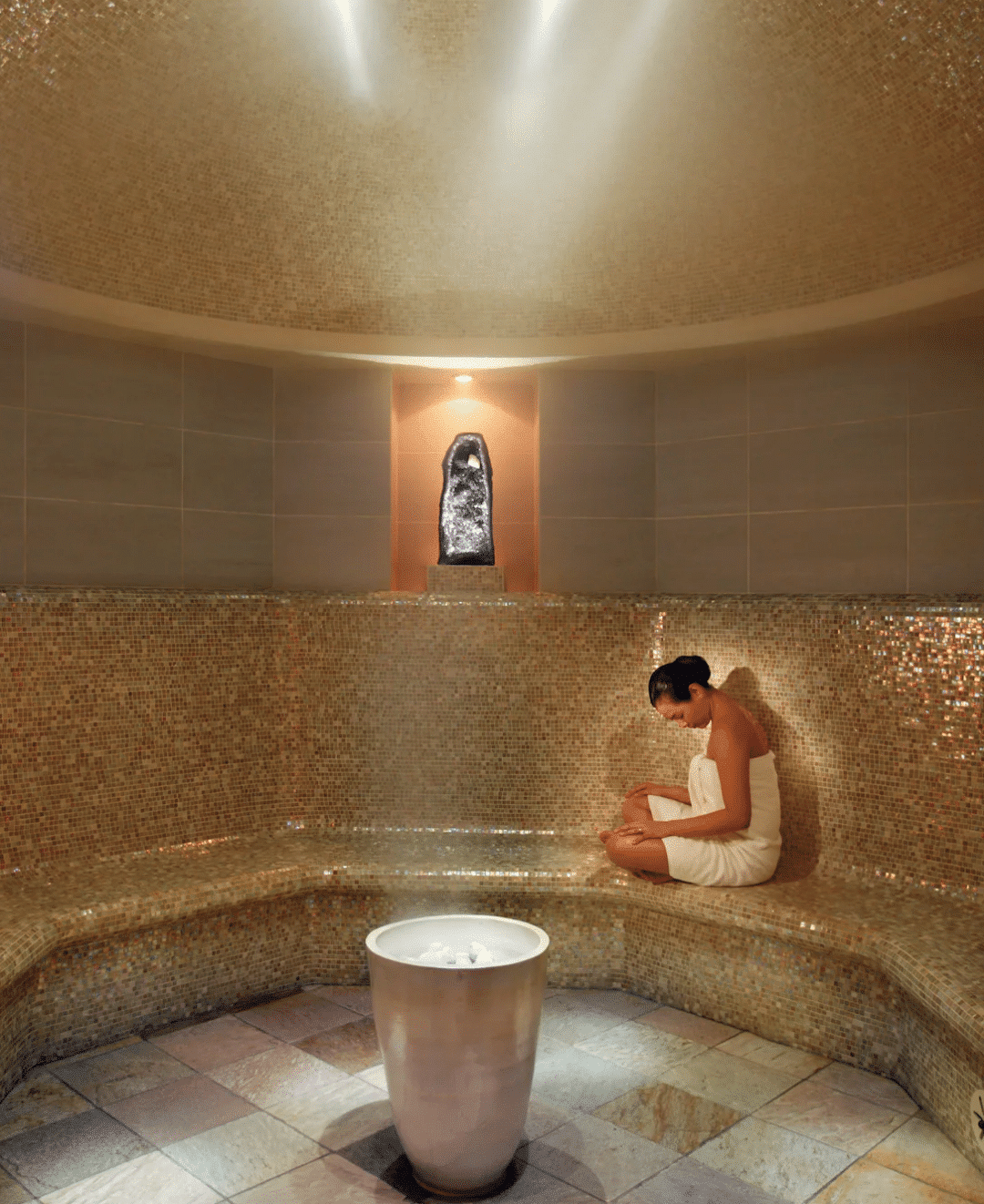 Experience ultimate relaxation at the spa at Mandarin Oriental with Natlaupa.