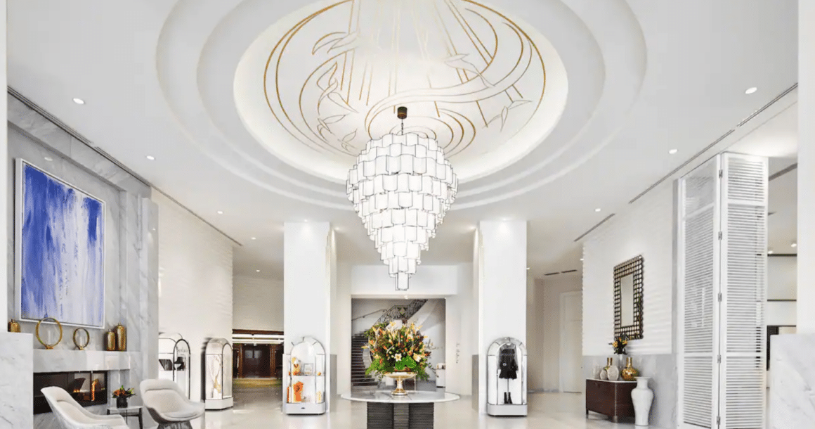 Discover elegance at every turn in the Hotel Martinez lobby with Natlaupa, where grandeur meets modern luxury.