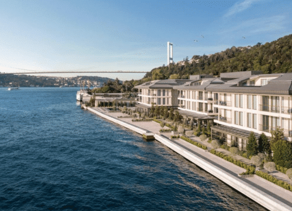 Experience modern luxury at Mandarin Oriental Bosphorus with Natlaupa, featuring breathtaking views and sophisticated design.