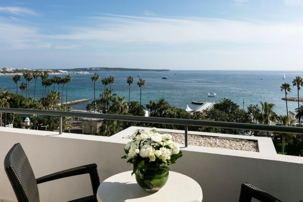 Experience a serene sea view from the terrace at Le Majestic Cannes with Natlaupa.