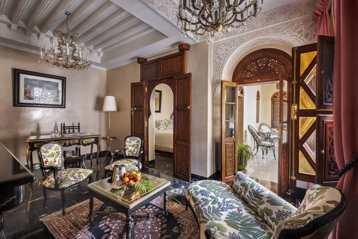 Experience opulent luxury at La Sultana Marrakech, book your stay with Natlaupa.